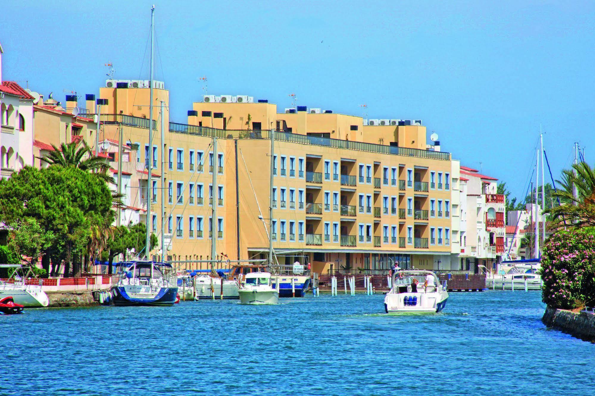 Pierre & Vacances Empuriabrava Exteriör bild